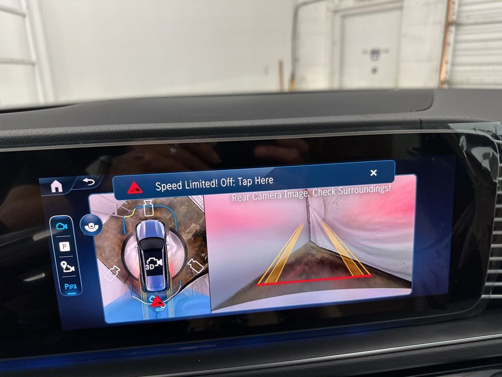 2026 Mercedes-Benz GLS 580 Image 23 of 36