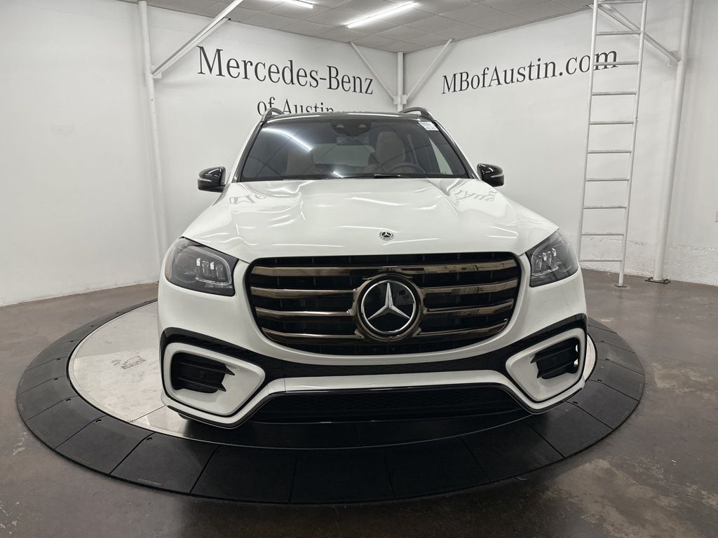 2026 Mercedes-Benz GLS 580 Image 2 of 36