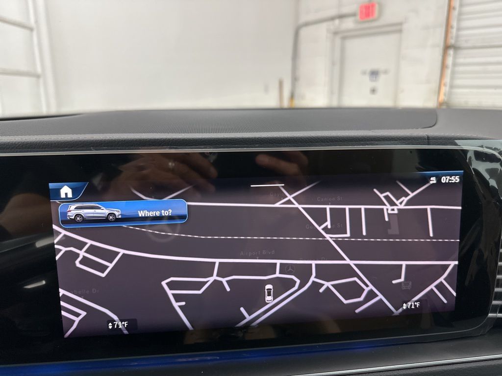 2026 Mercedes-Benz GLS 580 Image 35 of 36