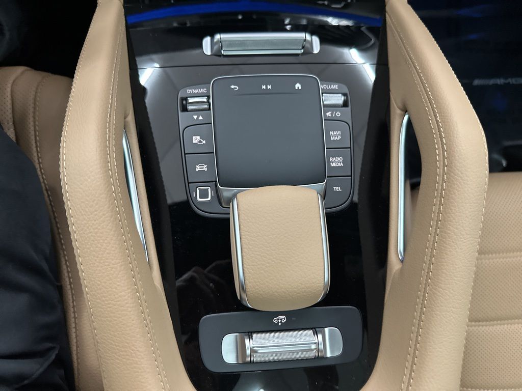 2026 Mercedes-Benz GLS 580 Image 31 of 36