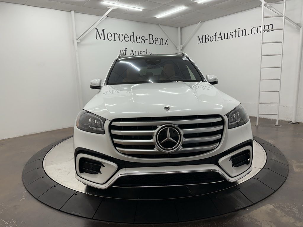 2026 Mercedes-Benz GLS 580 Image 2 of 35
