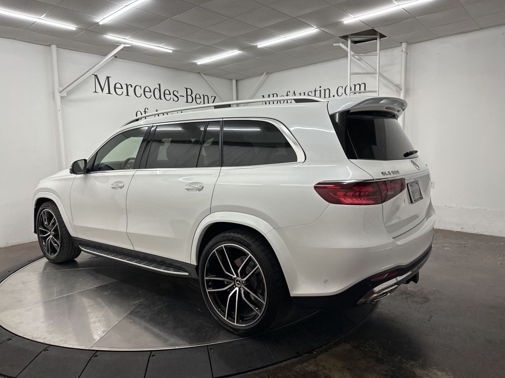2026 Mercedes-Benz GLS 580 Image 7 of 35