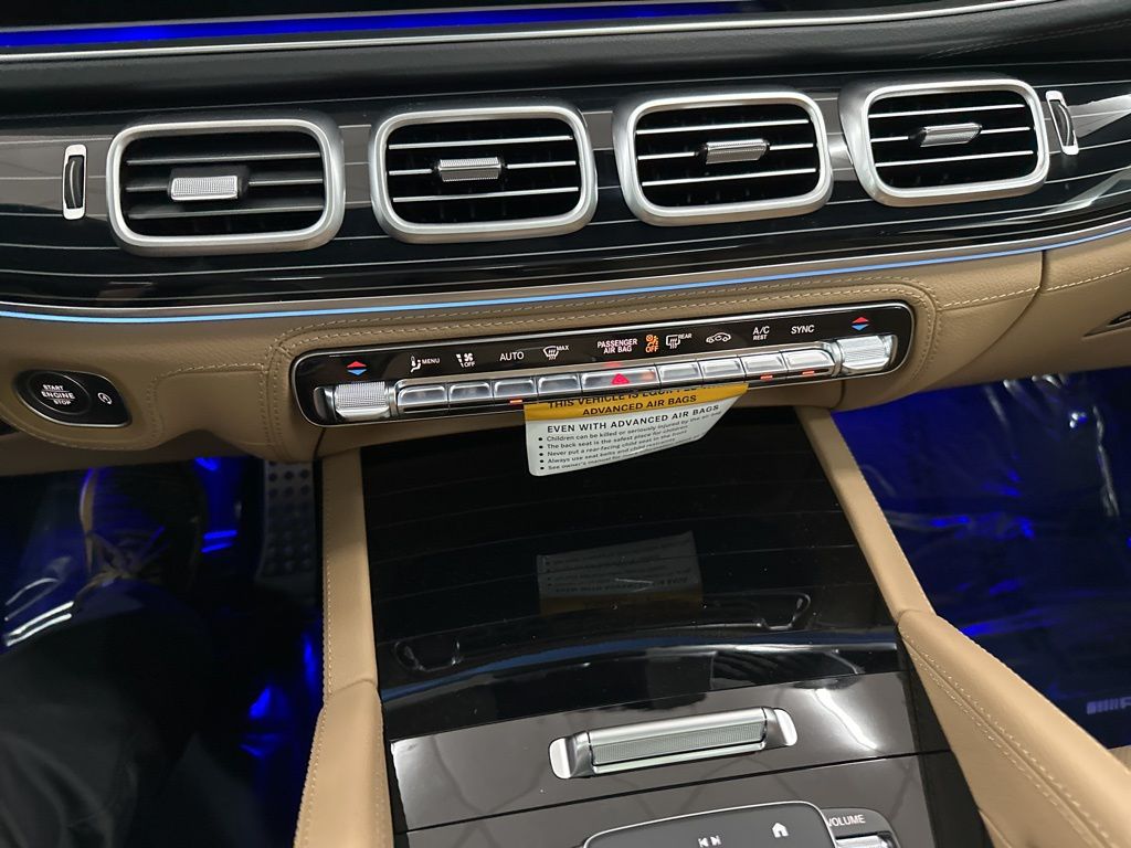 2026 Mercedes-Benz GLS 580 Image 32 of 35