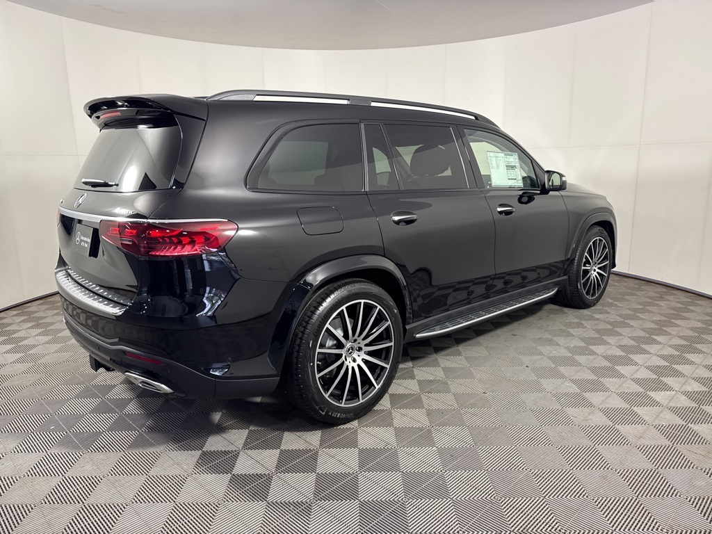 2026 Mercedes-Benz GLS 580 Image 5 of 34