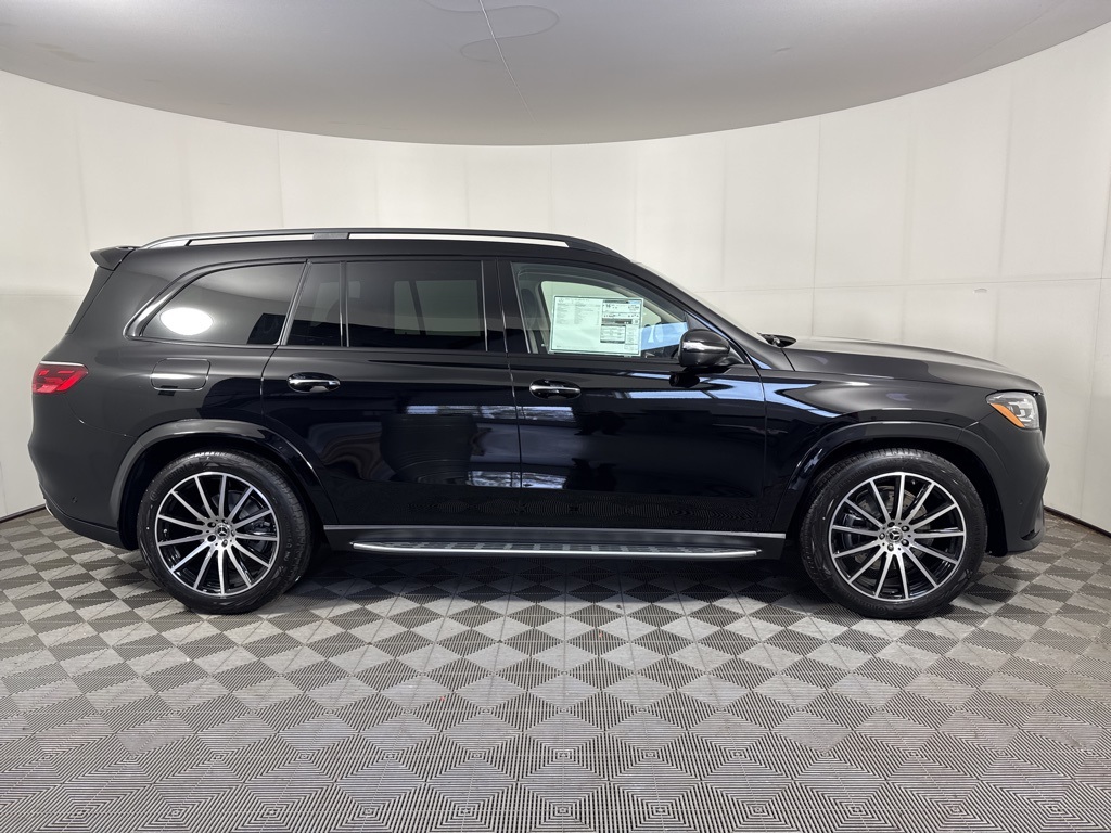 2026 Mercedes-Benz GLS 580 Image 4 of 34