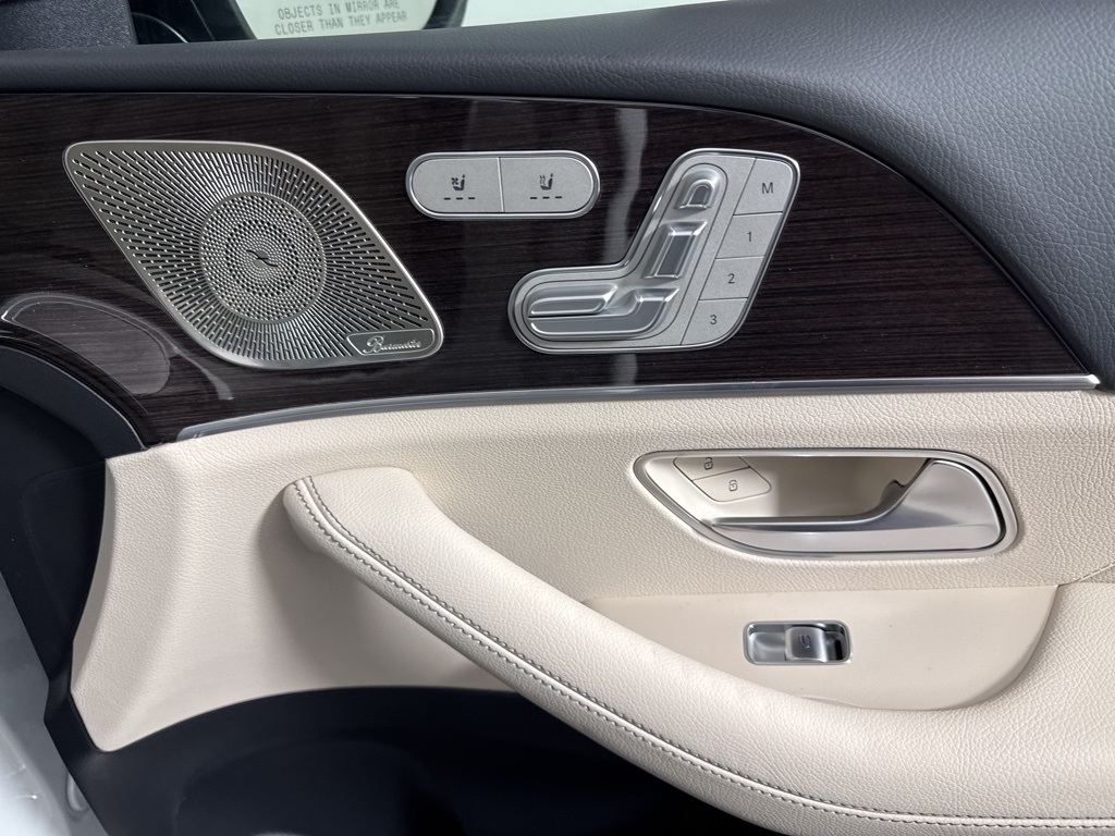 2026 Mercedes-Benz GLS 580 Image 34 of 34