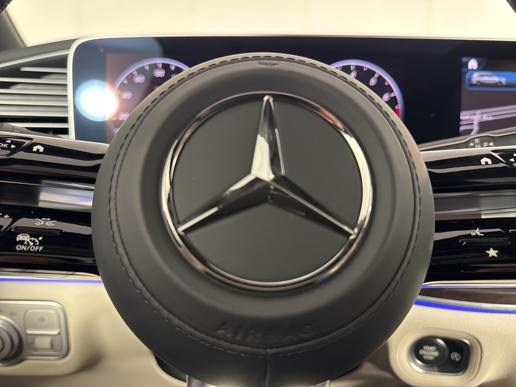 2026 Mercedes-Benz GLS 580 Image 30 of 34