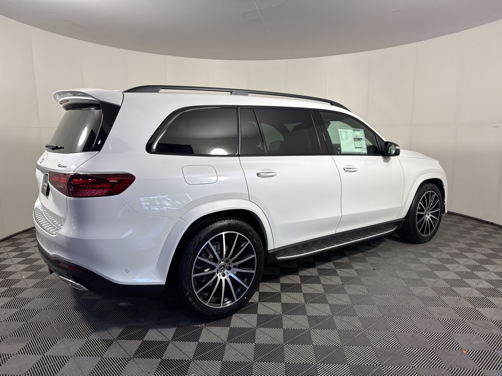 2026 Mercedes-Benz GLS 580 Image 5 of 34