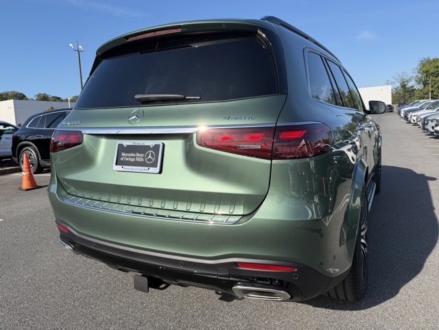 2026 Mercedes-Benz GLS 580 Image 2 of 9