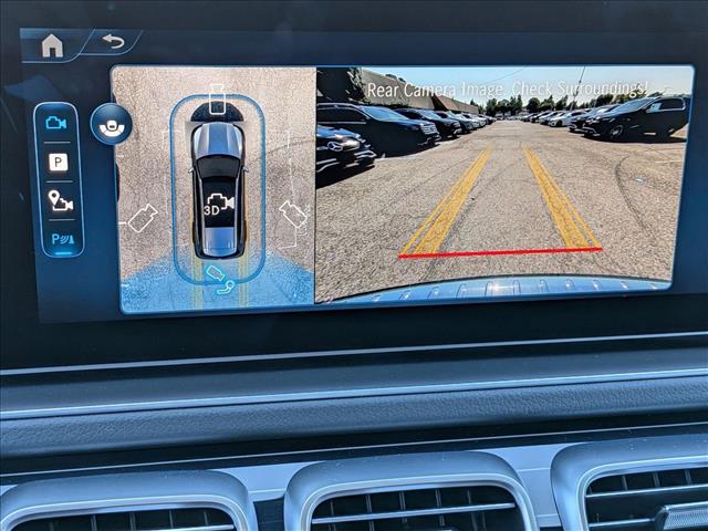 2026 Mercedes-Benz GLS 580 Image 15 of 19