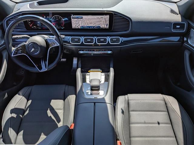 2026 Mercedes-Benz GLS 580 Image 12 of 19