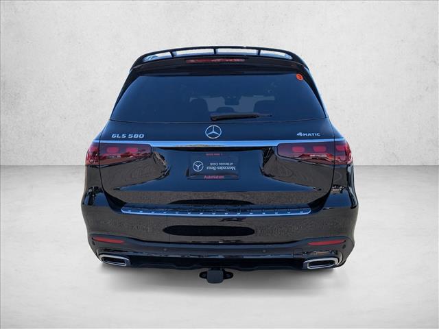 2026 Mercedes-Benz GLS 580 Image 4 of 19