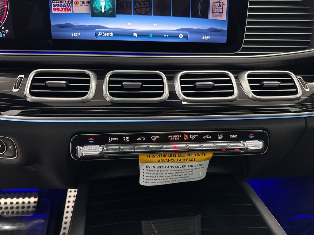 2026 Mercedes-Benz GLS 580 Image 31 of 39