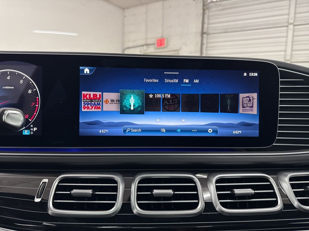 2026 Mercedes-Benz GLS 580 Image 29 of 39