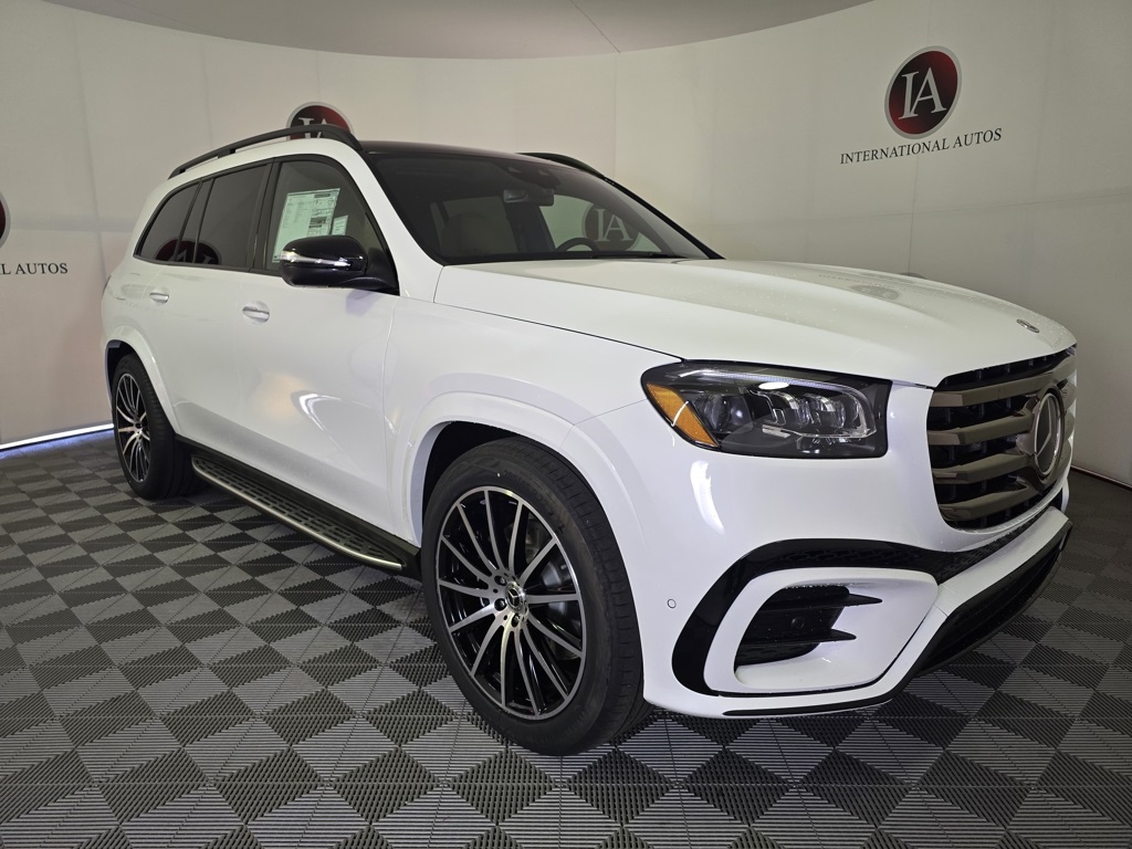 2026 Mercedes-Benz GLS 580 Image 2 of 33