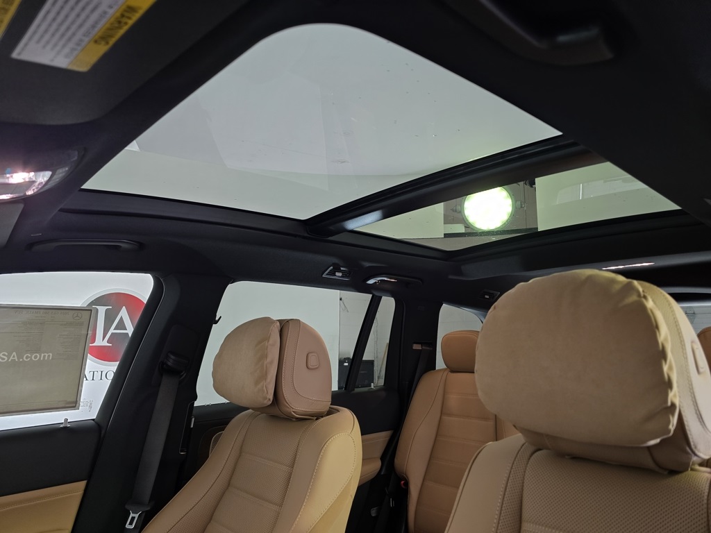 2026 Mercedes-Benz GLS 580 Image 11 of 33