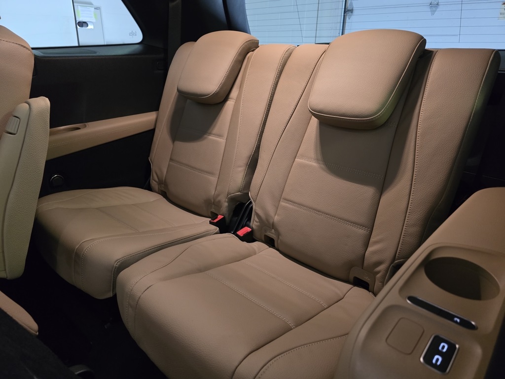 2026 Mercedes-Benz GLS 580 Image 9 of 33