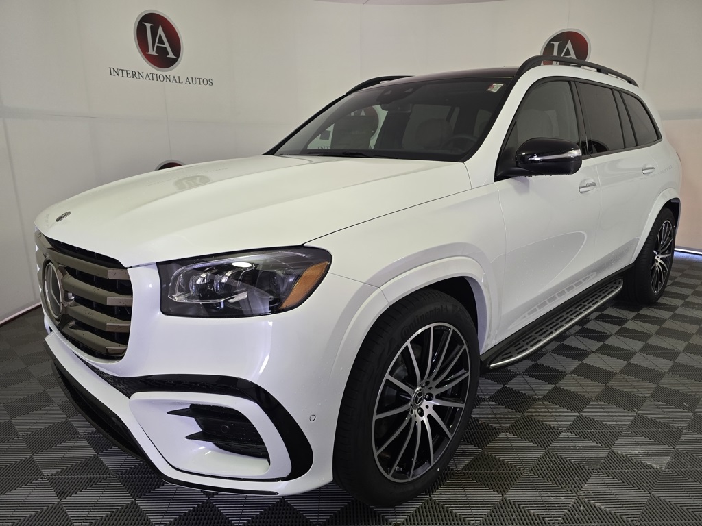 2026 Mercedes-Benz GLS 580 Image 1 of 33