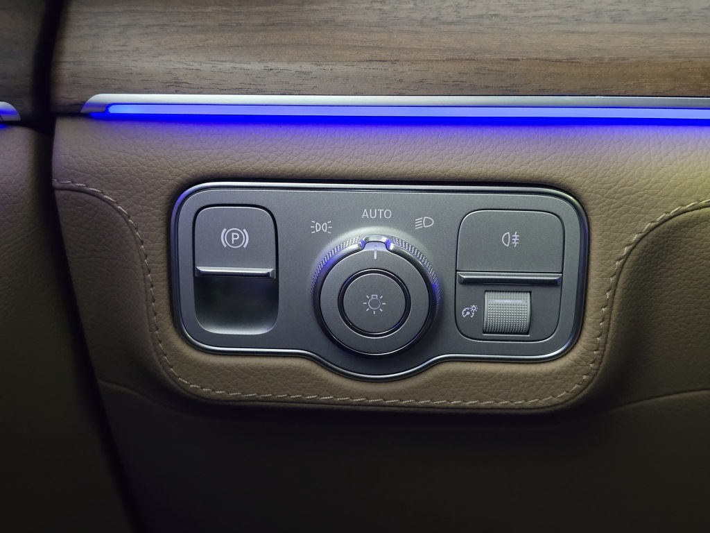 2026 Mercedes-Benz GLS 580 Image 33 of 33