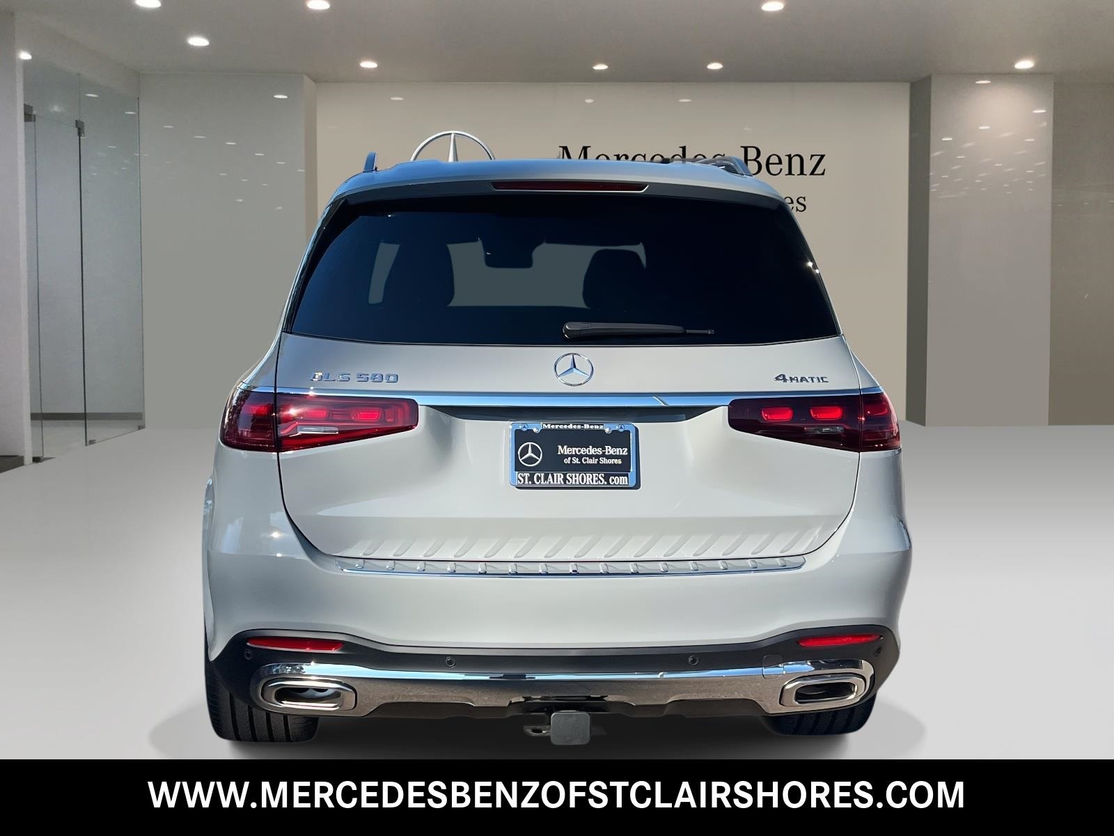 2026 Mercedes-Benz GLS 580 Image 6 of 37