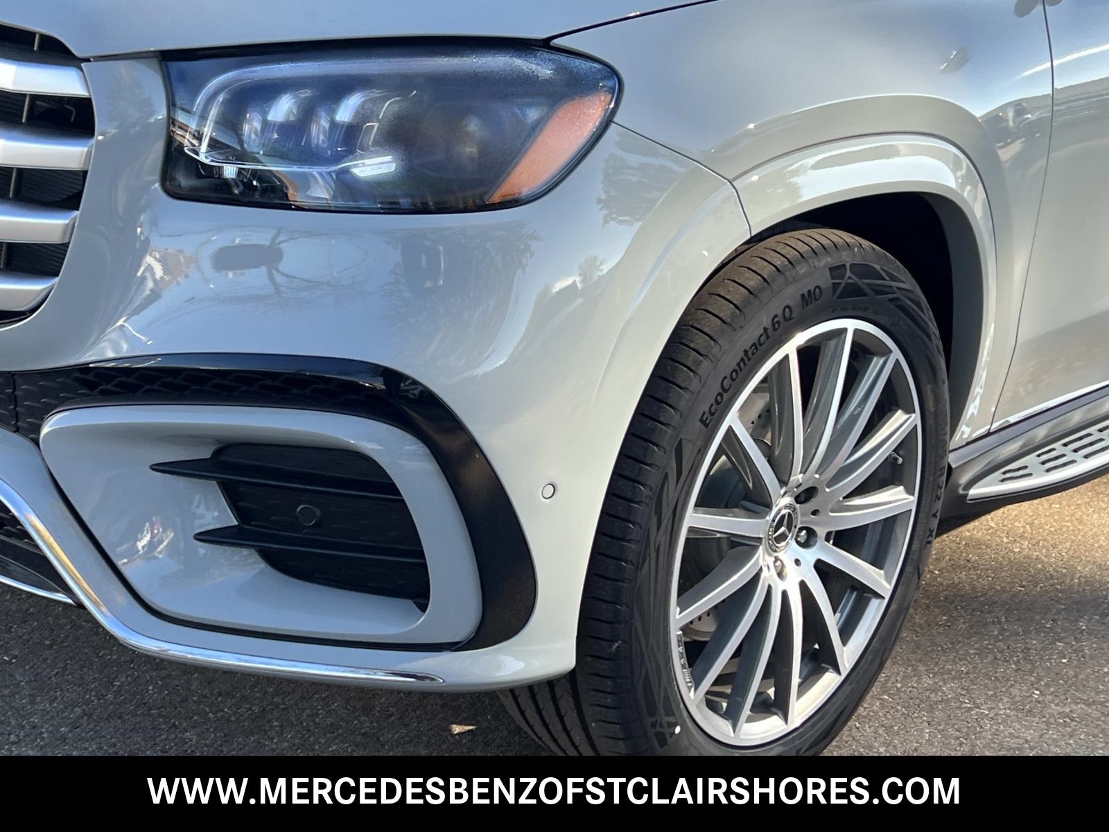 2026 Mercedes-Benz GLS 580 Image 11 of 37