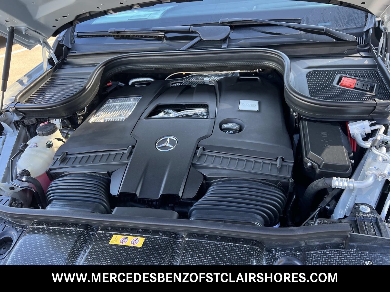 2026 Mercedes-Benz GLS 580 Image 9 of 37