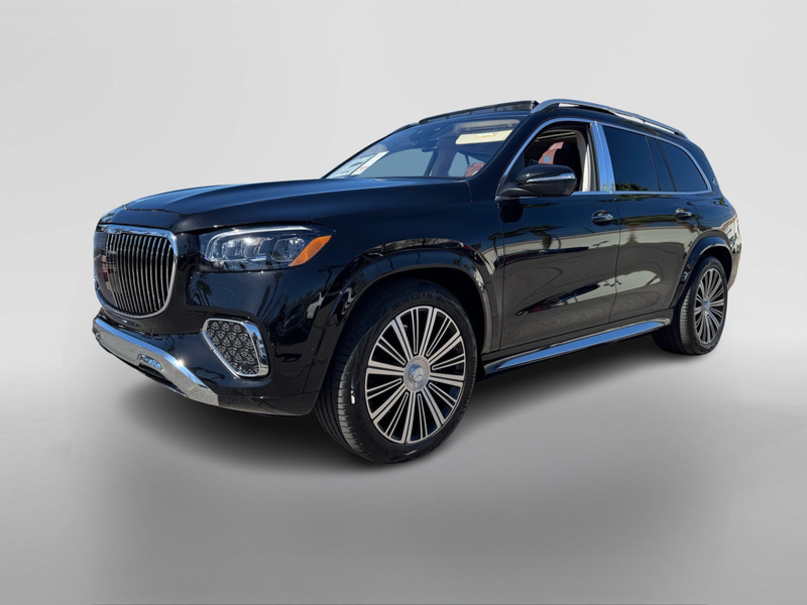 2026 Mercedes-Benz GLS Maybach 600 Image 2 of 29