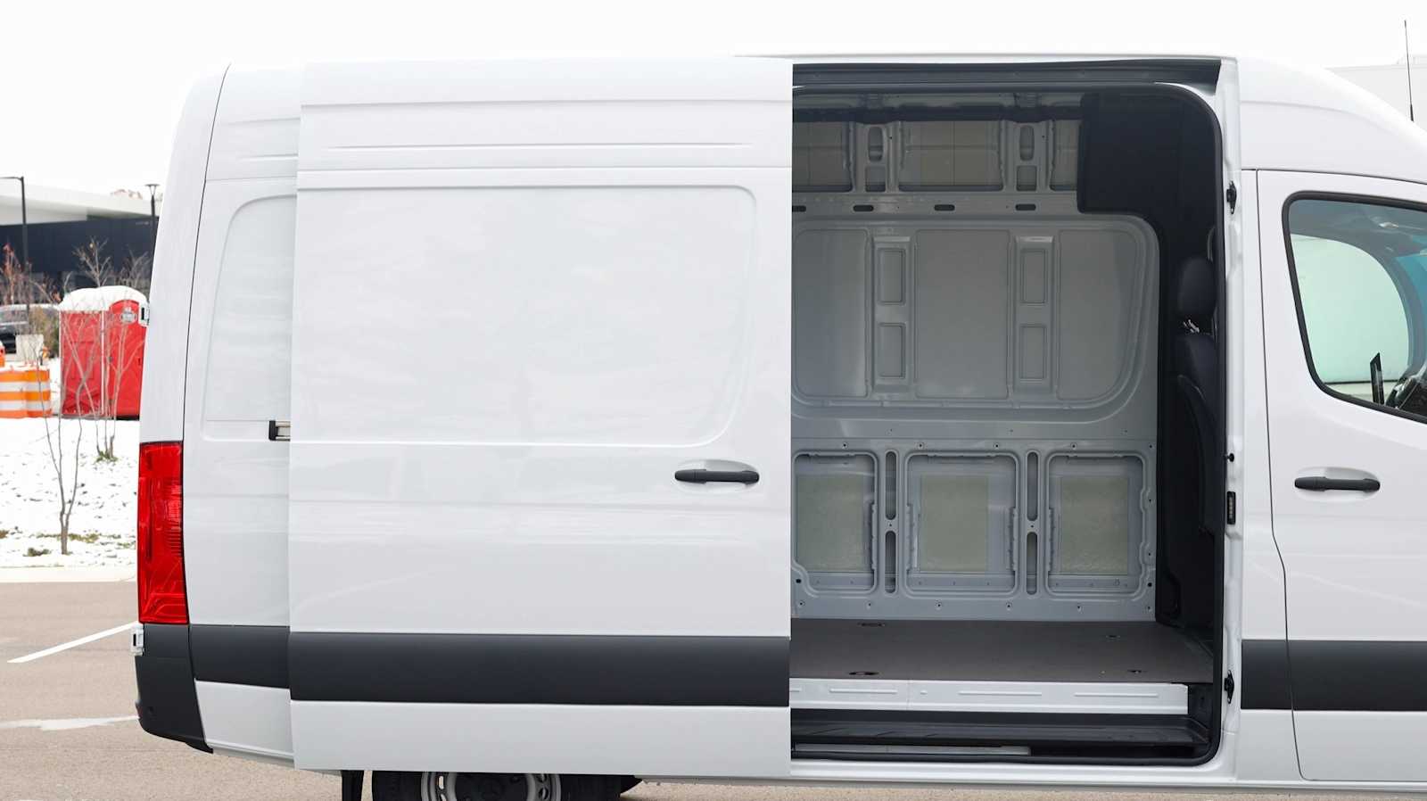 2026 Mercedes-Benz Sprinter Base Image 28 of 34