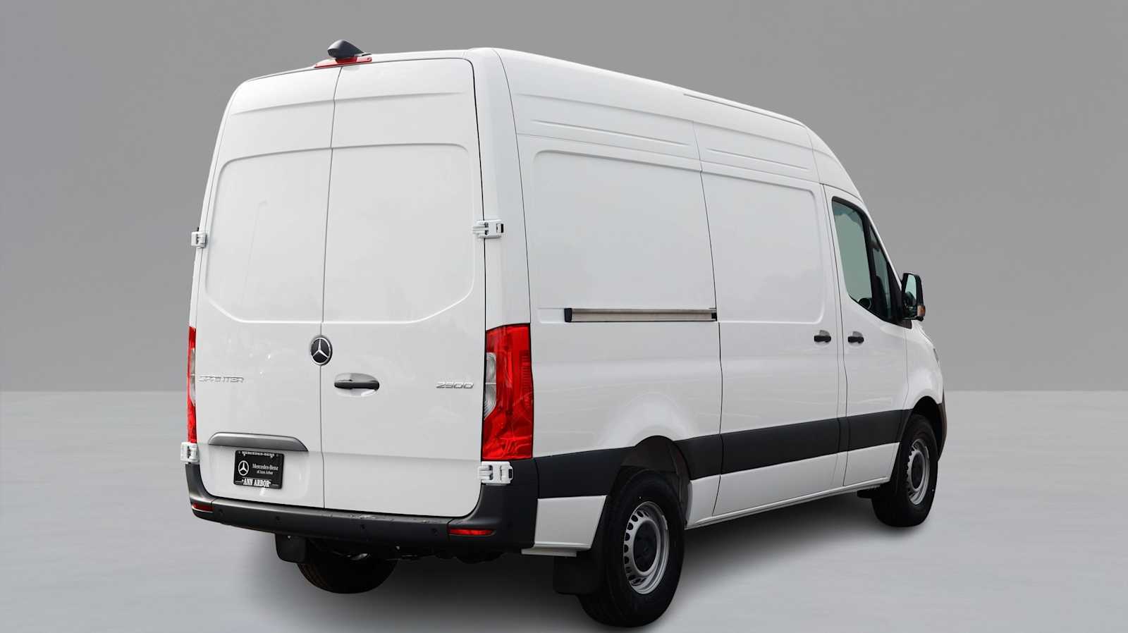 2026 Mercedes-Benz Sprinter Base Image 5 of 34