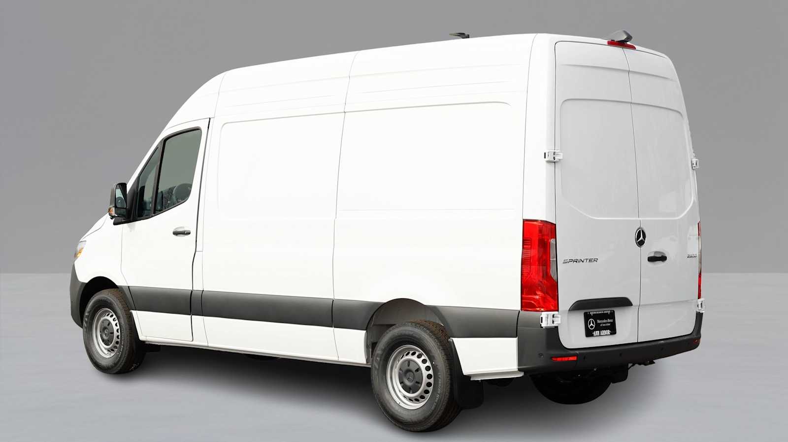 2026 Mercedes-Benz Sprinter Base Image 7 of 34
