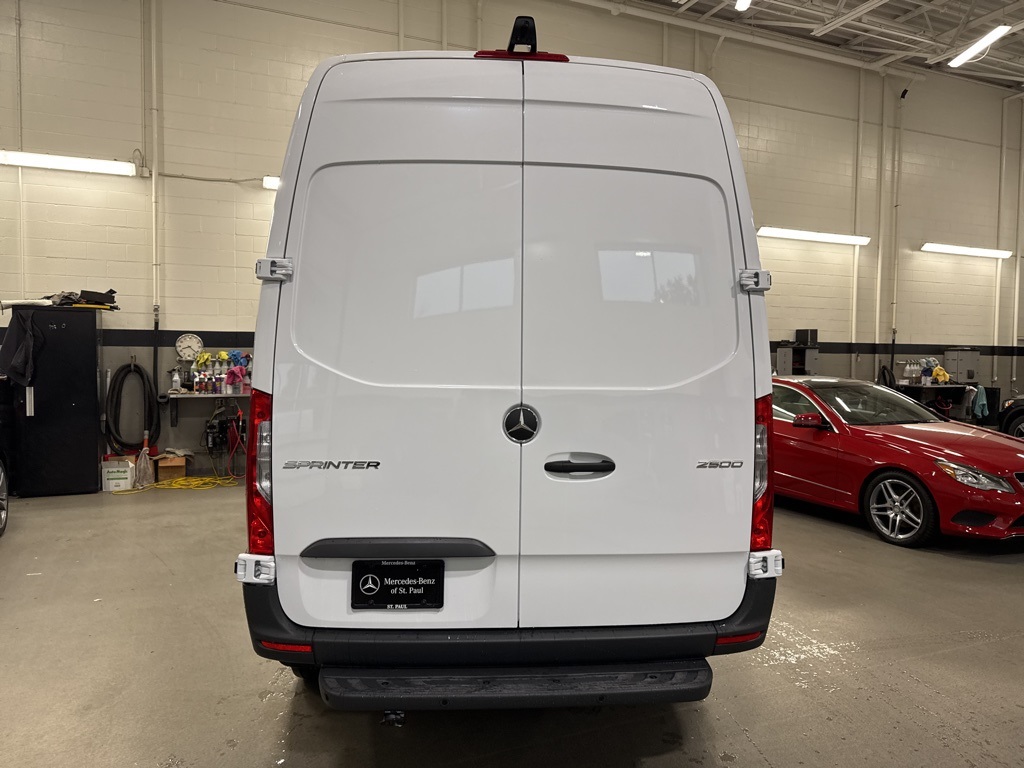 2026 Mercedes-Benz Sprinter Base Image 7 of 35