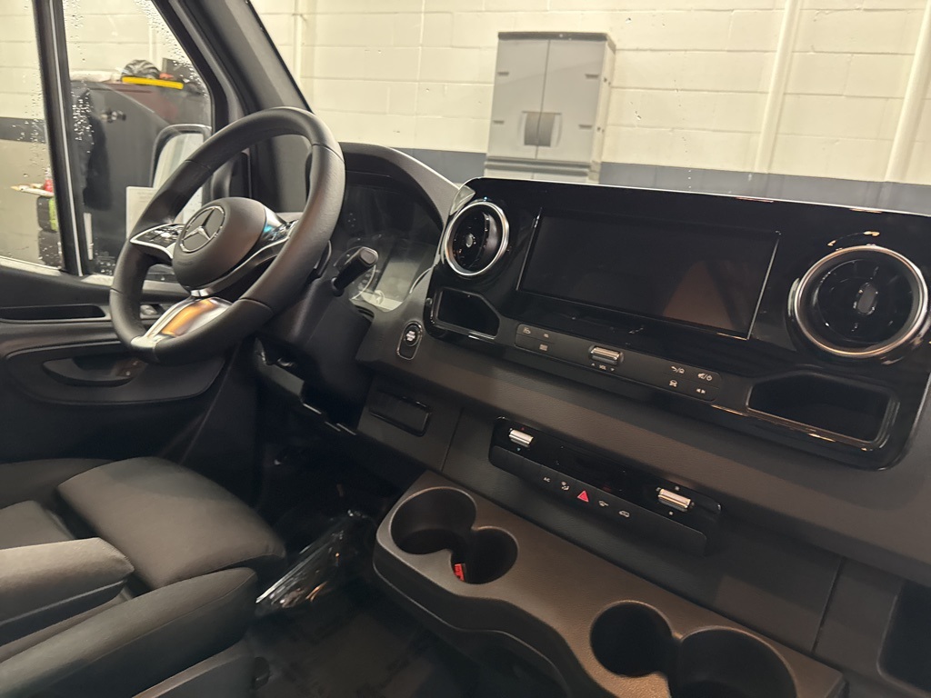 2026 Mercedes-Benz Sprinter Base Image 19 of 35