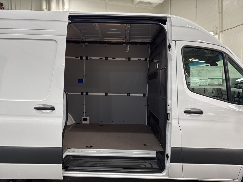 2026 Mercedes-Benz Sprinter Base Image 14 of 35