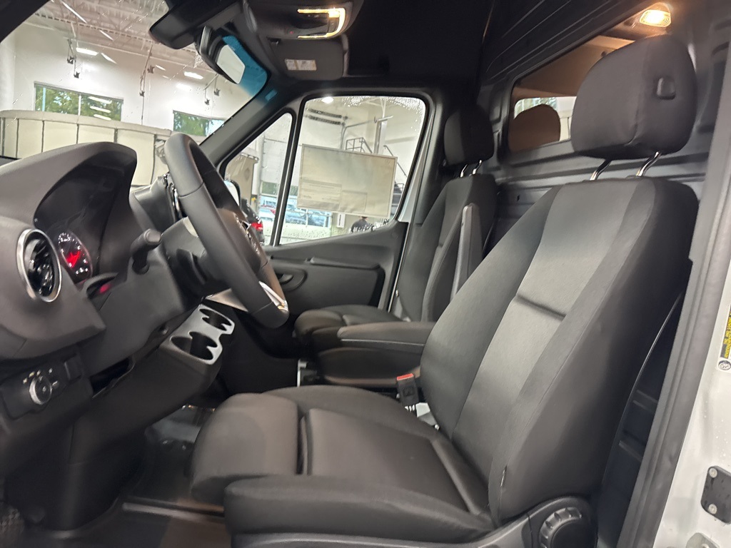 2026 Mercedes-Benz Sprinter Base Image 15 of 35