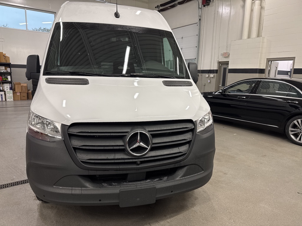 2026 Mercedes-Benz Sprinter Base Image 3 of 35