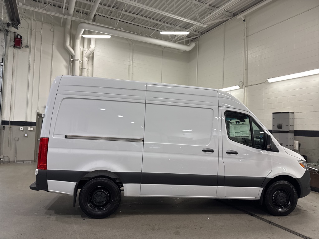 2026 Mercedes-Benz Sprinter Base Image 5 of 35