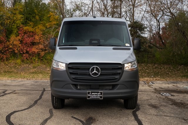 2026 Mercedes-Benz Sprinter Base Image 2 of 32