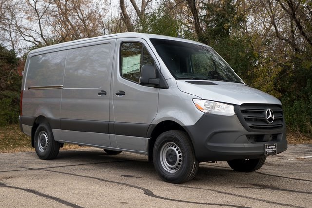 2026 Mercedes-Benz Sprinter Base Image 3 of 32