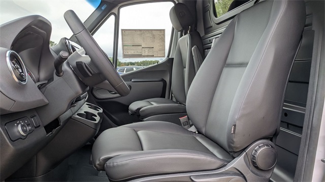 2026 Mercedes-Benz Sprinter Base Image 13 of 16