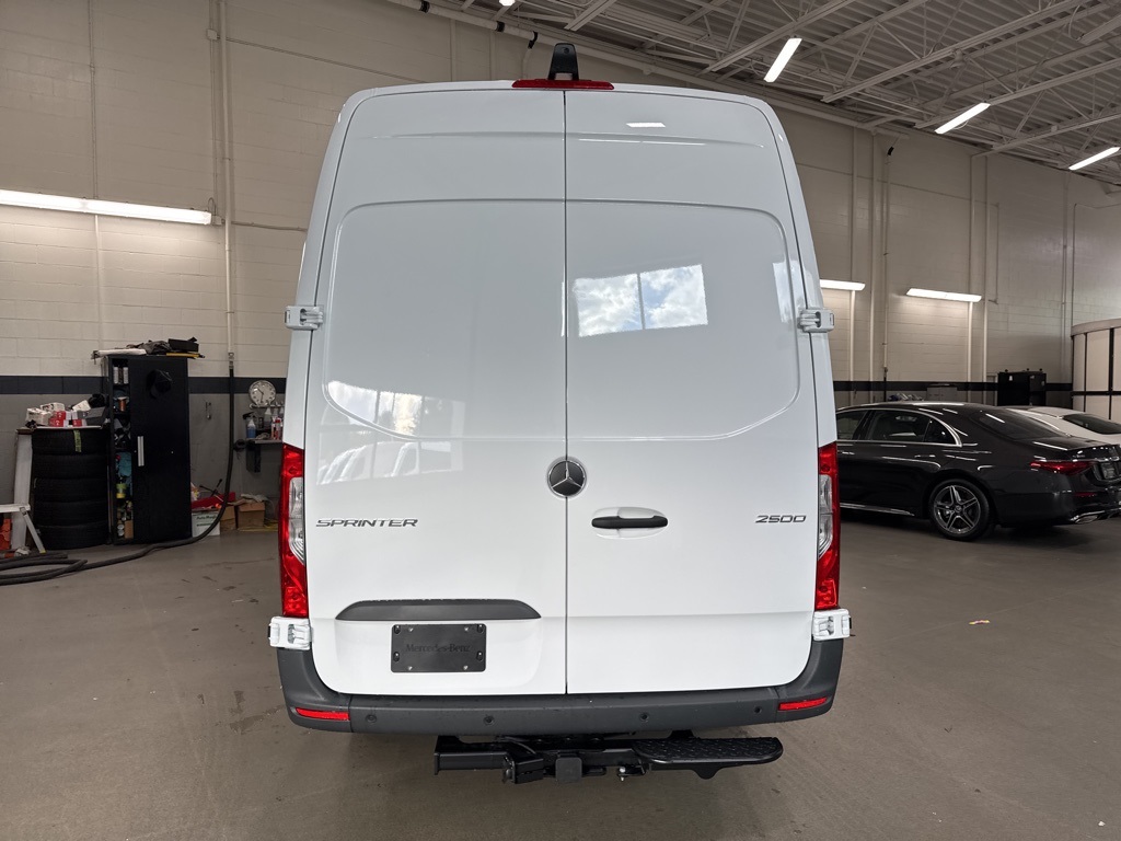 2026 Mercedes-Benz Sprinter Base Image 28 of 33