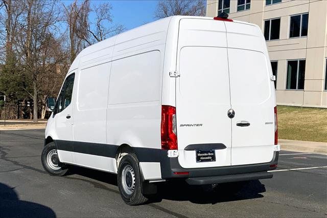2026 Mercedes-Benz Sprinter Base Image 3 of 17