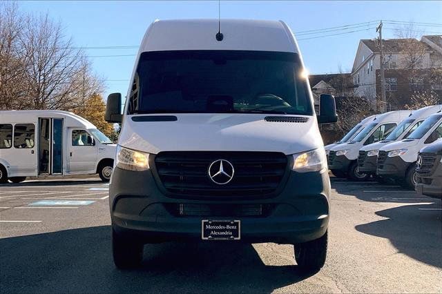 2026 Mercedes-Benz Sprinter Base Image 2 of 17