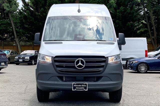 2026 Mercedes-Benz Sprinter Base Image 3 of 37