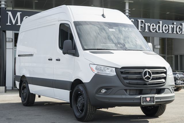 2026 Mercedes-Benz Sprinter Base Image 3 of 42