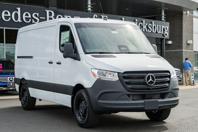 2026 Mercedes-Benz Sprinter Base Image 3 of 40