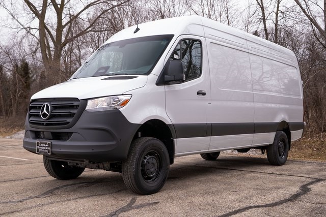 2026 Mercedes-Benz Sprinter Base Image 1 of 30