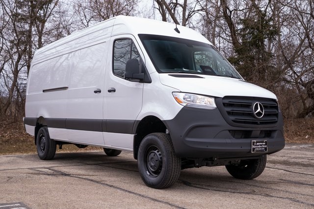 2026 Mercedes-Benz Sprinter Base Image 3 of 30