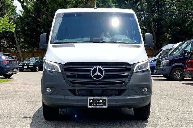 2026 Mercedes-Benz Sprinter Passsenger Image 3 of 37