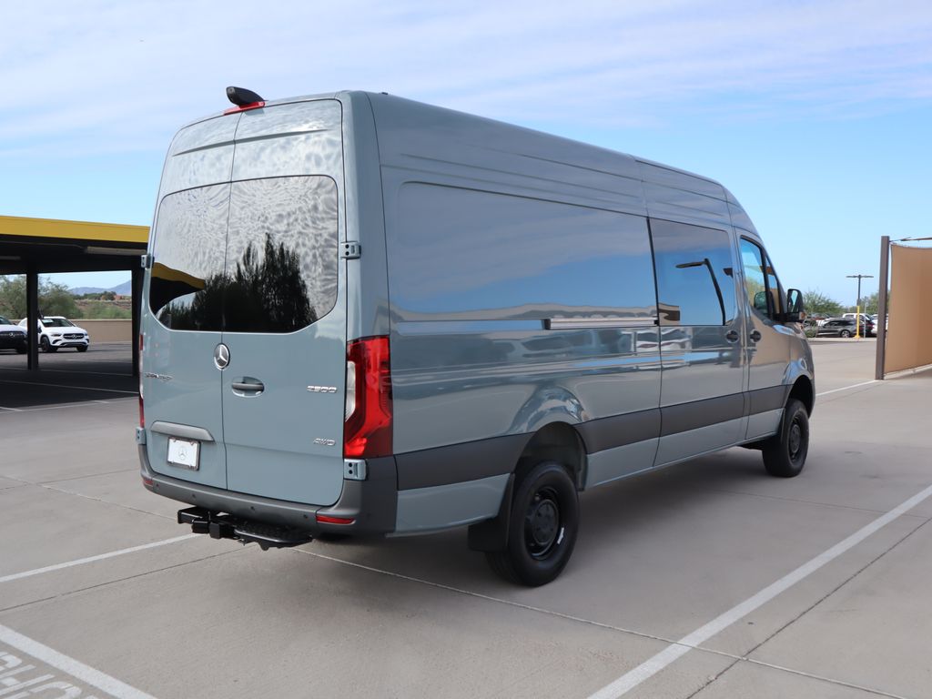 2026 Mercedes-Benz Sprinter Base Image 5 of 36