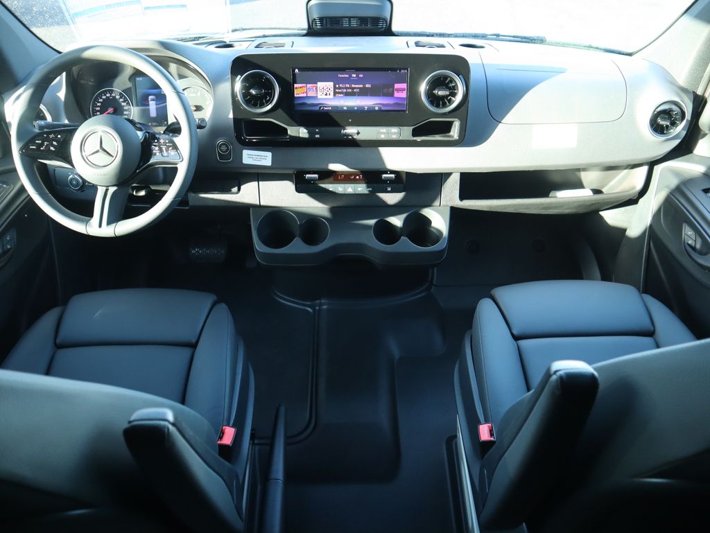 2026 Mercedes-Benz Sprinter Base Image 28 of 40